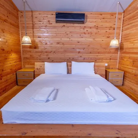 Bed & Breakfast 222 4*